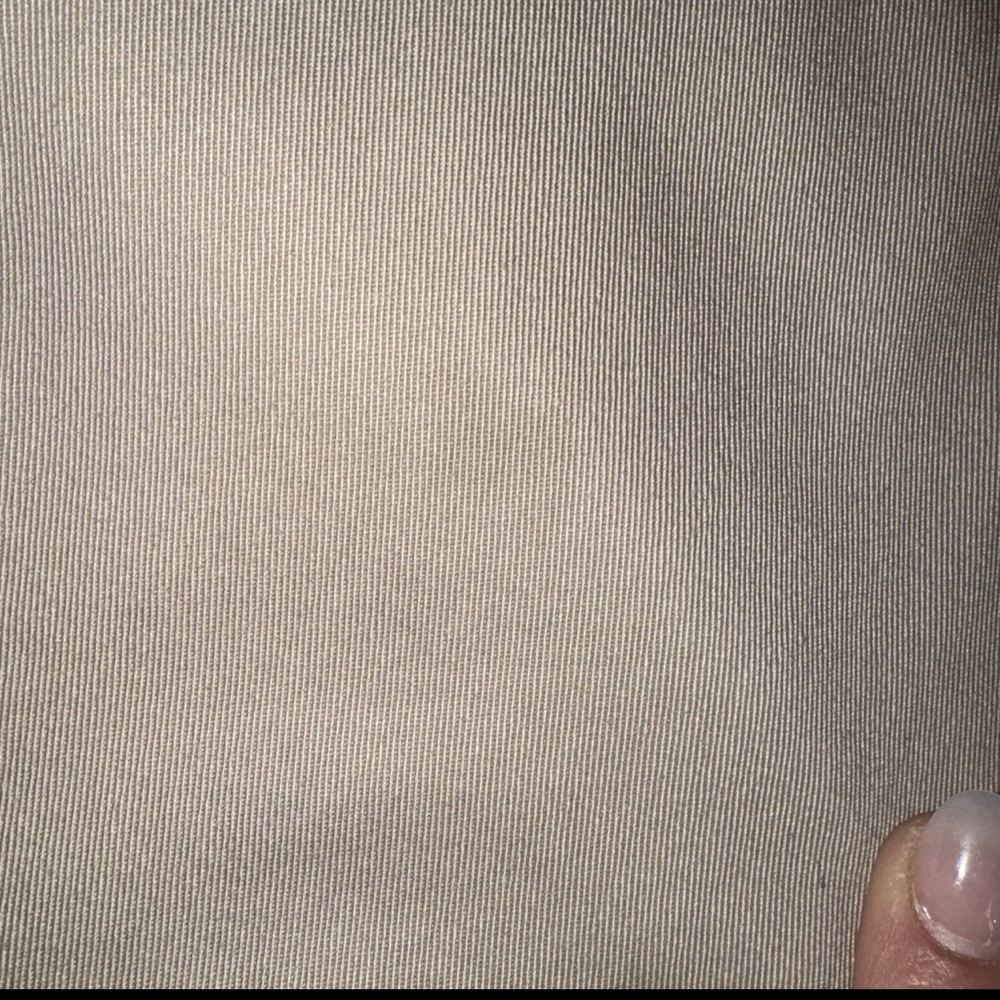 LL Bean Pants Mens 38 Tan Comfort Waist Chino Khaki Dress Pockets Dadcore READ - Picture 3 of 6